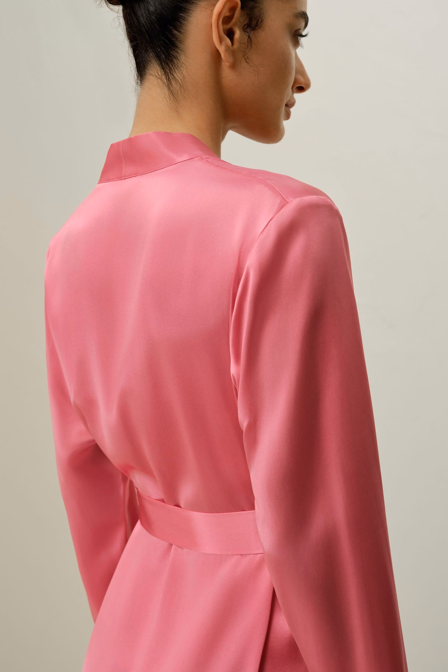 Robe mi-soie de confort de Hope