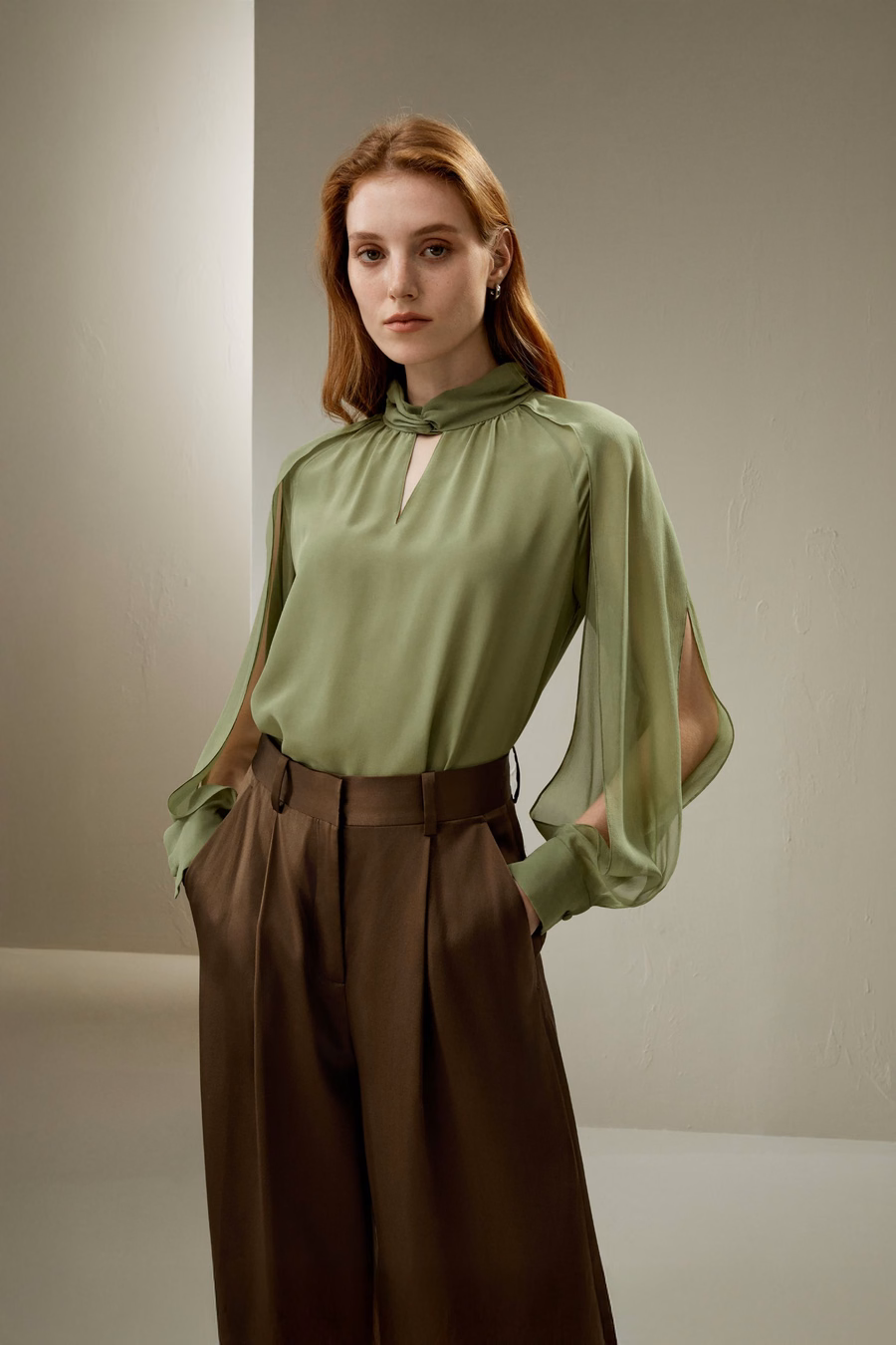 Blouse à manches lanternes et fente sur le côté