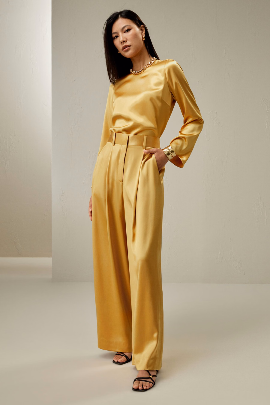 Pantalon palazzo en soie taille haute