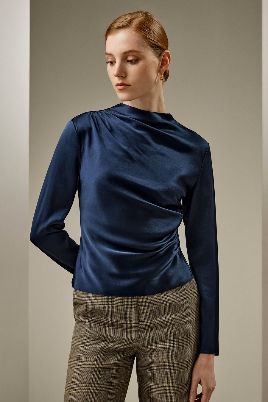Blouse en soie à vagues obliques