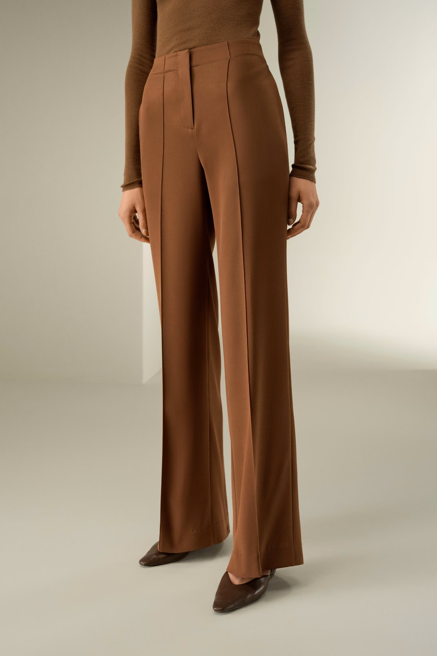 Pantalon minimaliste en soie crêpe