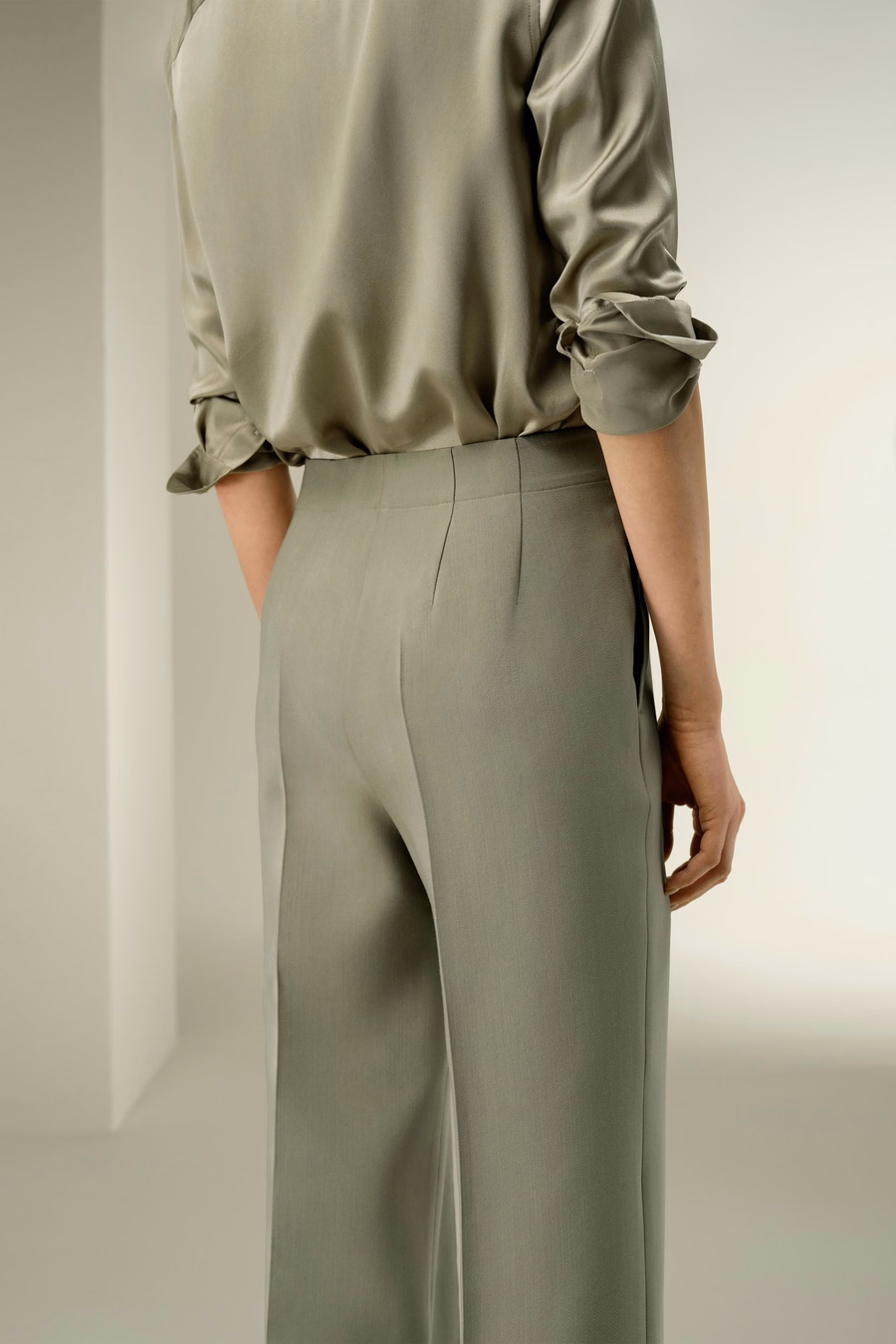 Pantalons Évasés en Soie et Laine