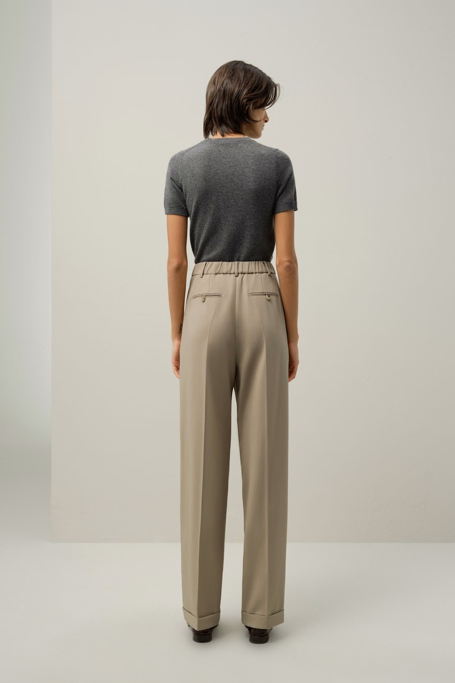 Pantalons Versatil en Soie-Laine à Jambes Droites