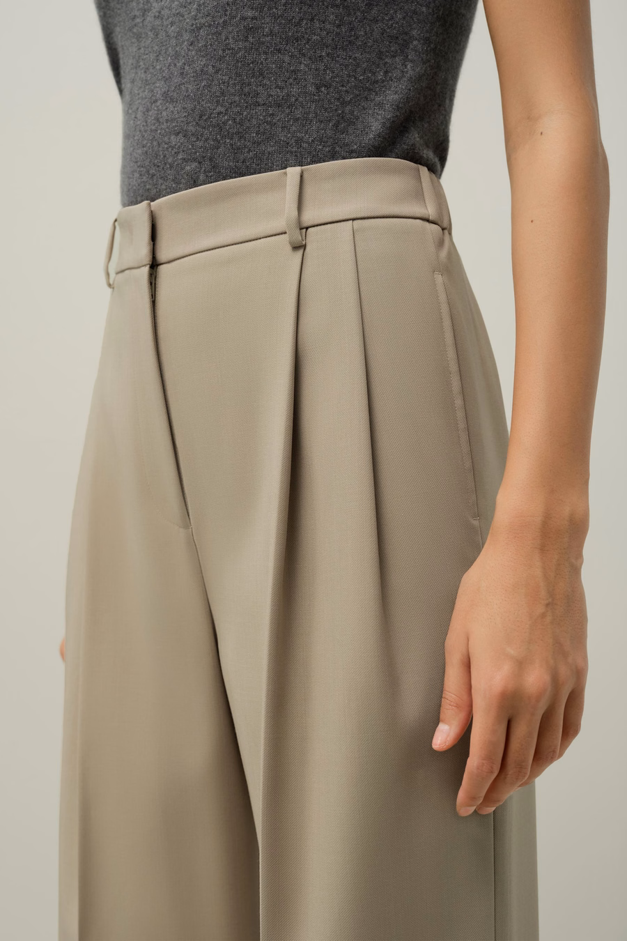 Pantalons Versatil en Soie-Laine à Jambes Droites