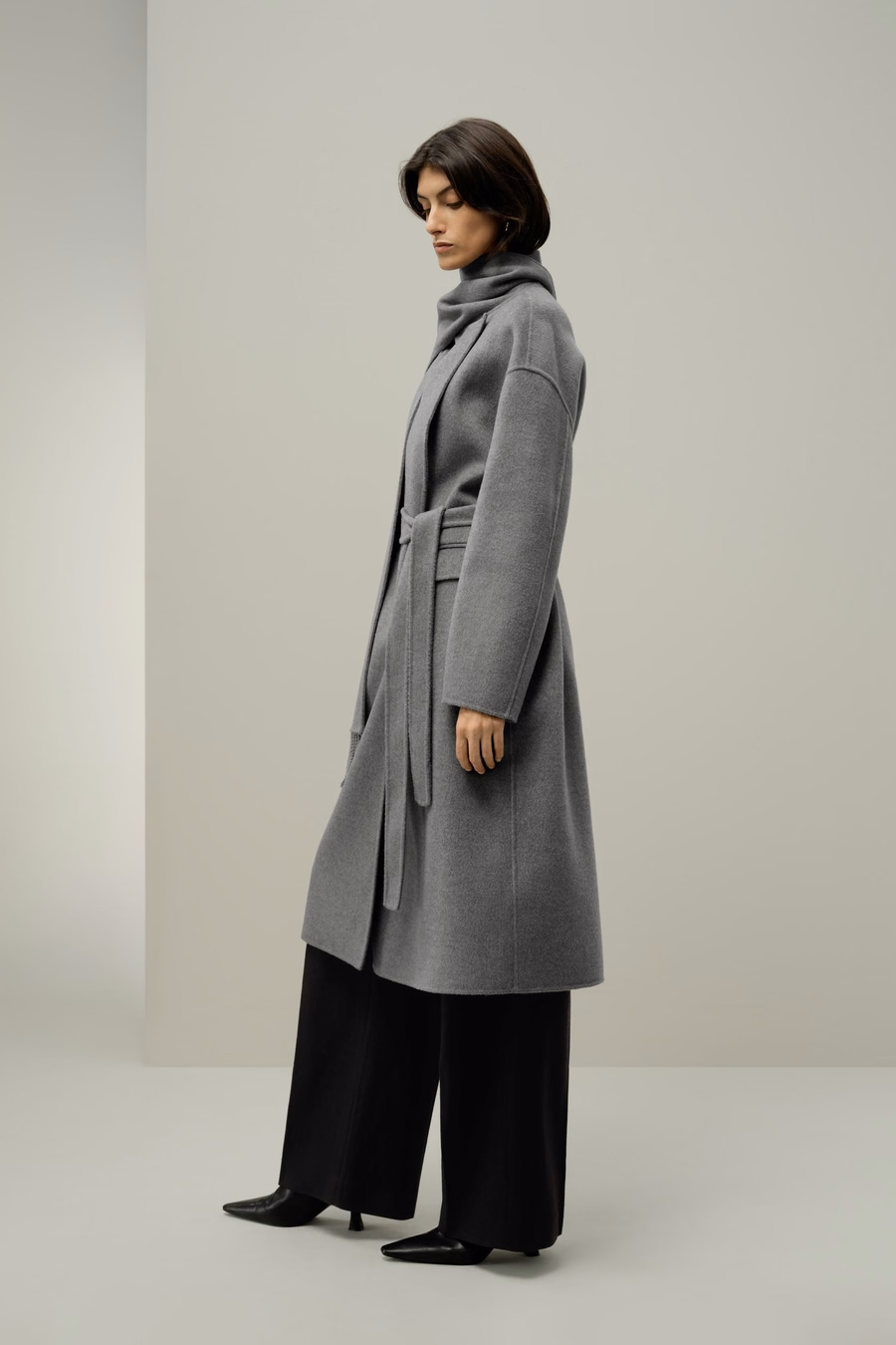 Manteau en mélange de laine avec col en écharpe