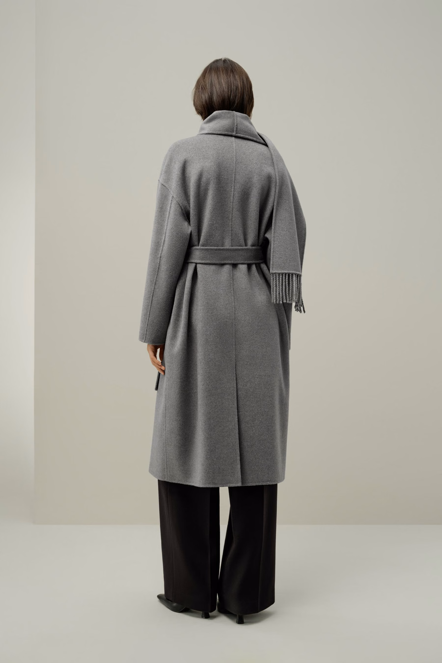 Manteau en mélange de laine avec col en écharpe