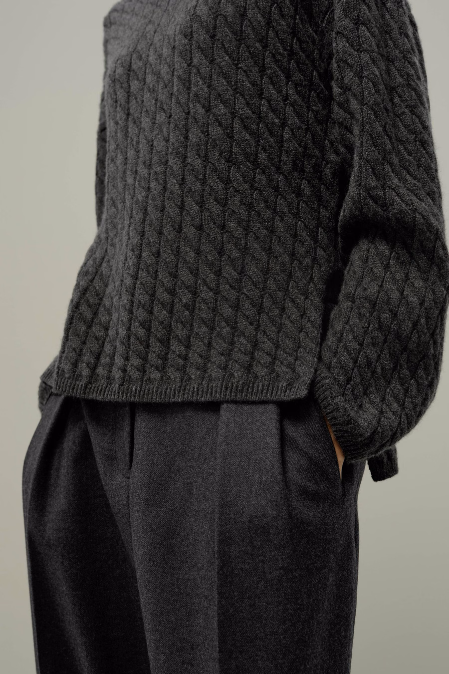 Pull en Cachemire Tricoté en Câble à Col Rond