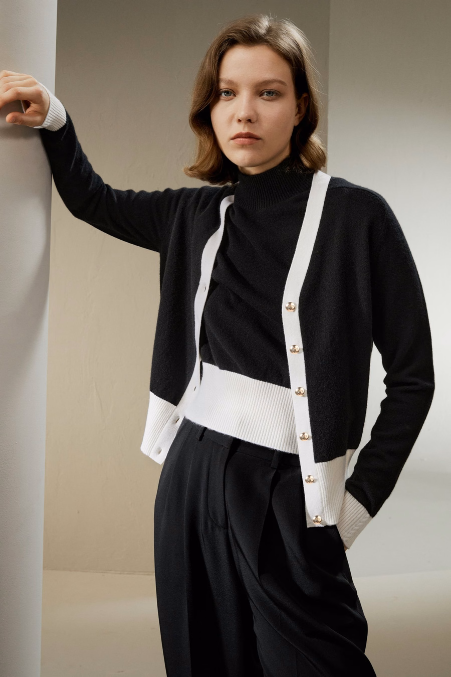 Gilet en Cachemire Gemini avec Ourlet Contrasté