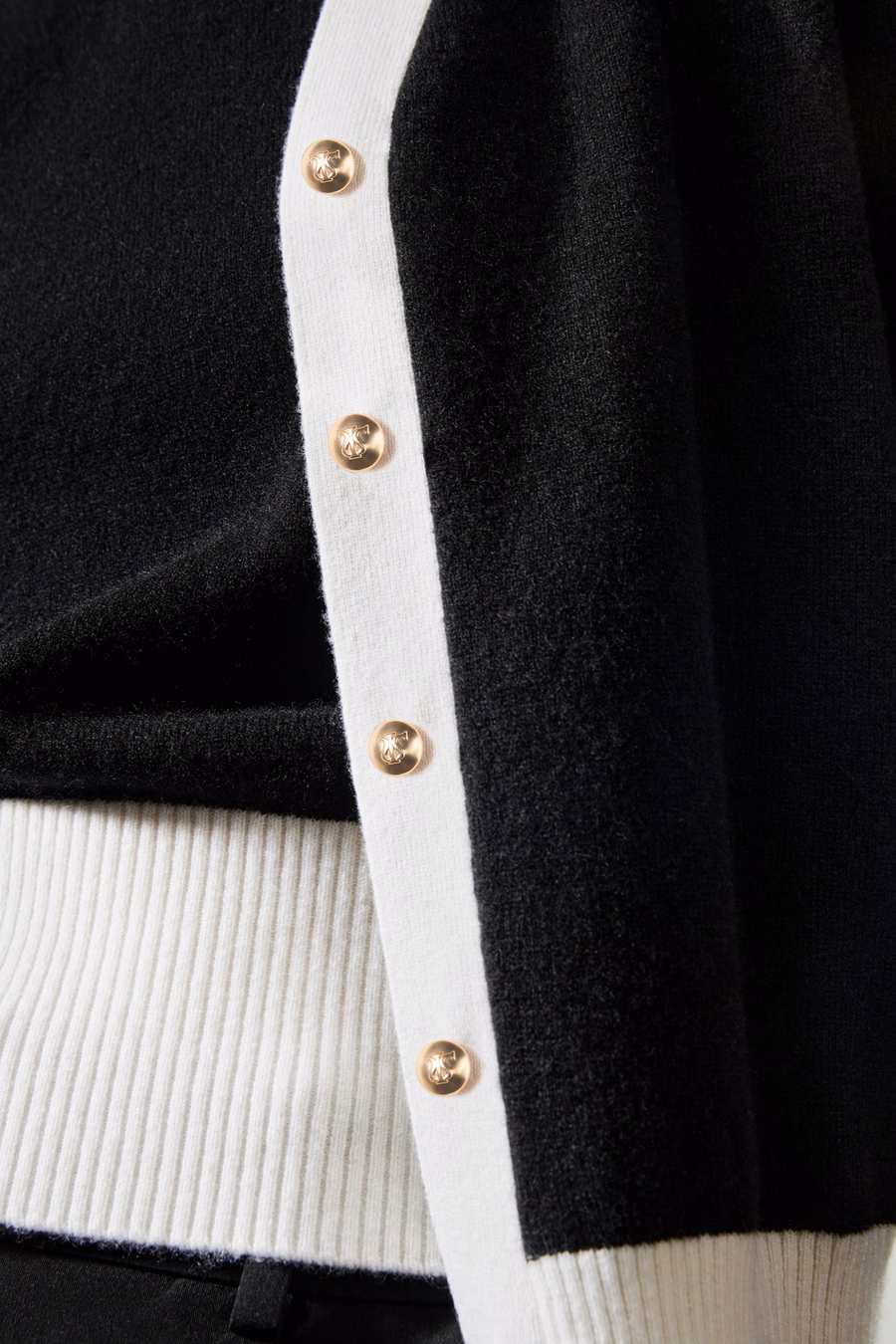 Gilet en Cachemire Gemini avec Ourlet Contrasté