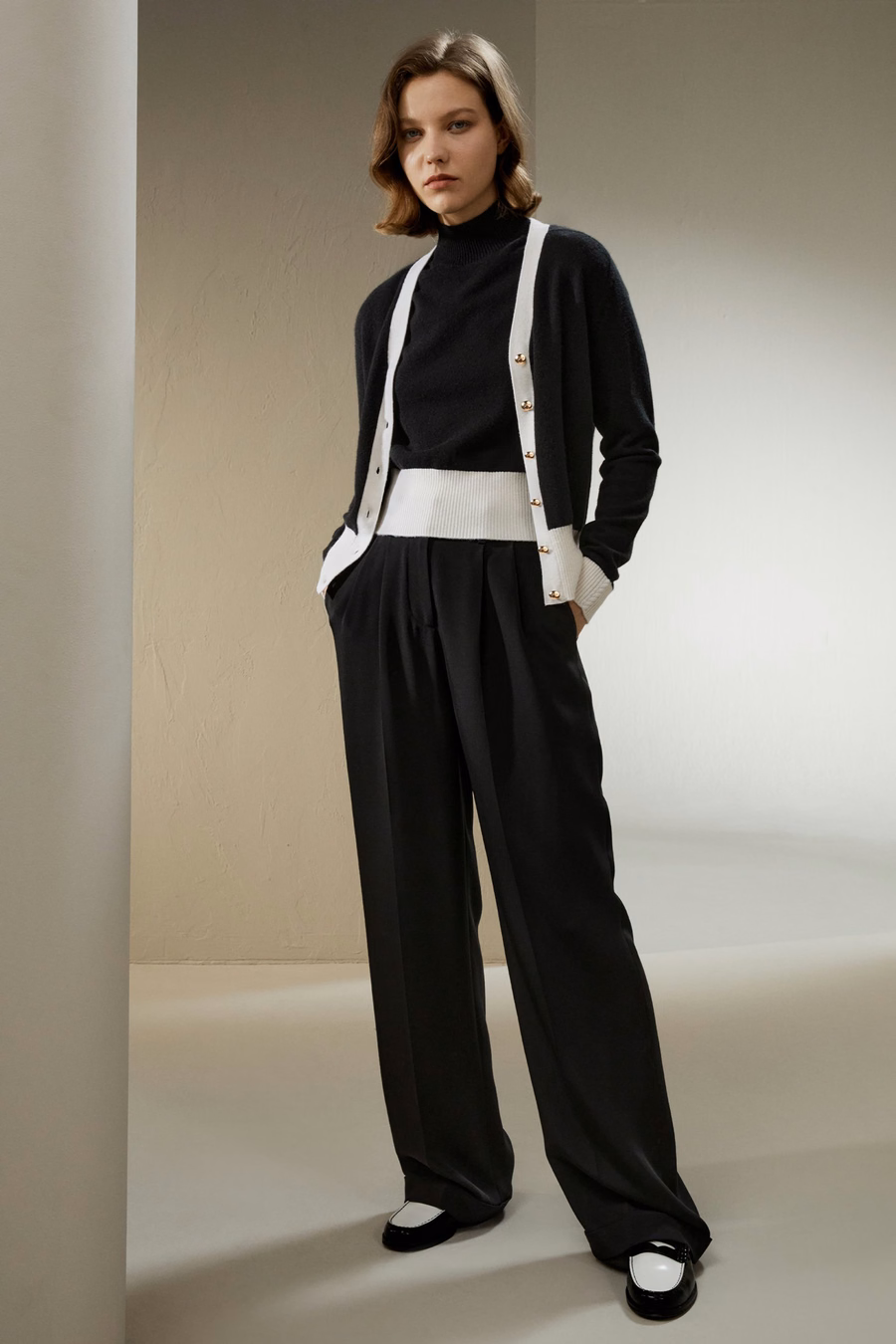 Gilet en Cachemire Gemini avec Ourlet Contrasté