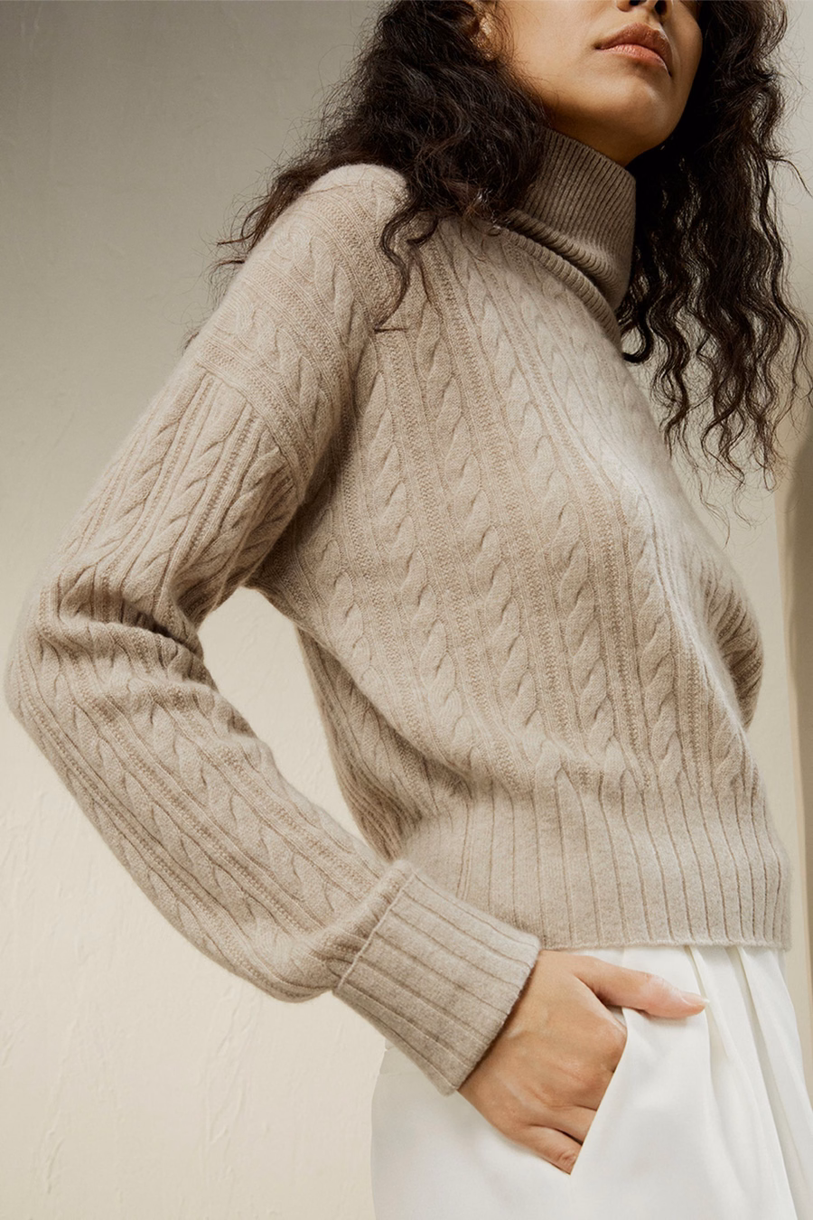 Pull à col roulé en maille classique