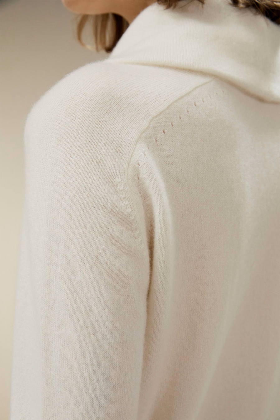 Pull col roulé en cachemire