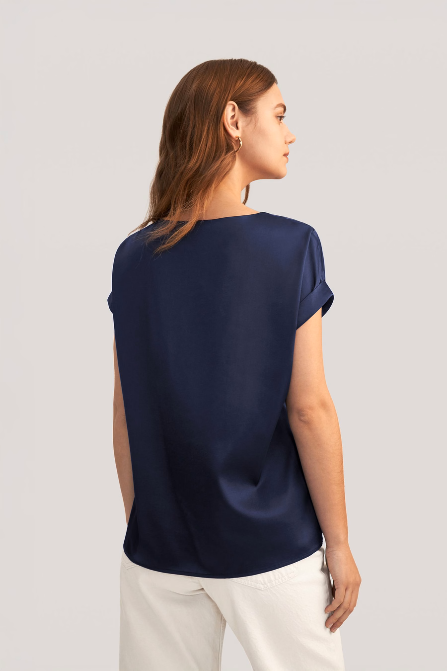 T-shirt en soie à encolure ronde et manches courtes