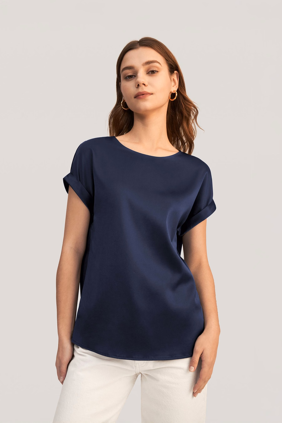 T-shirt en soie à encolure ronde et manches courtes