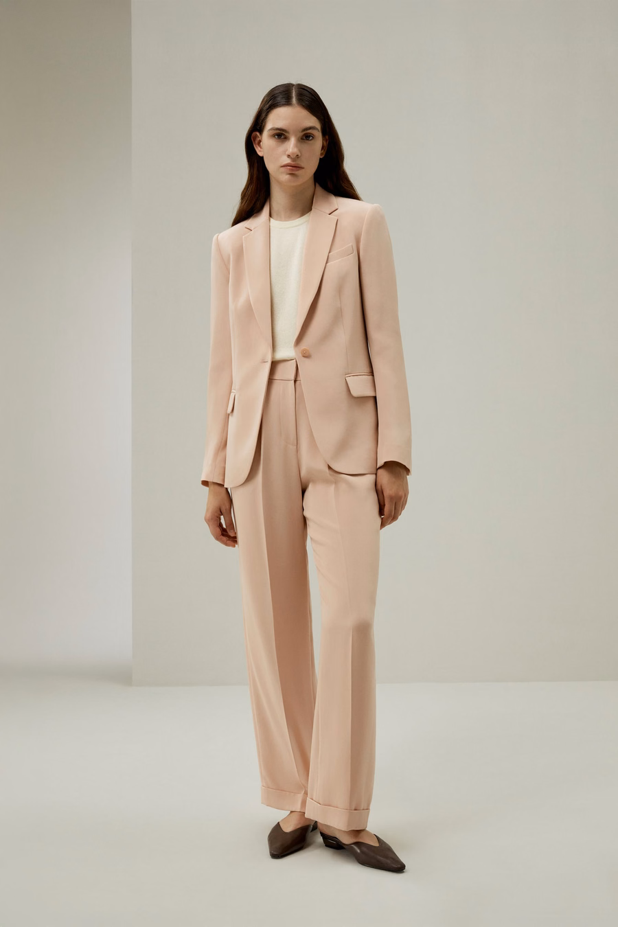 Pantalon droit en soie rose acajou