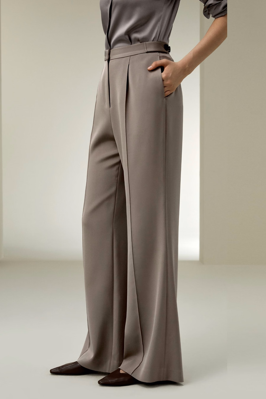 Pantalons à taille subtile