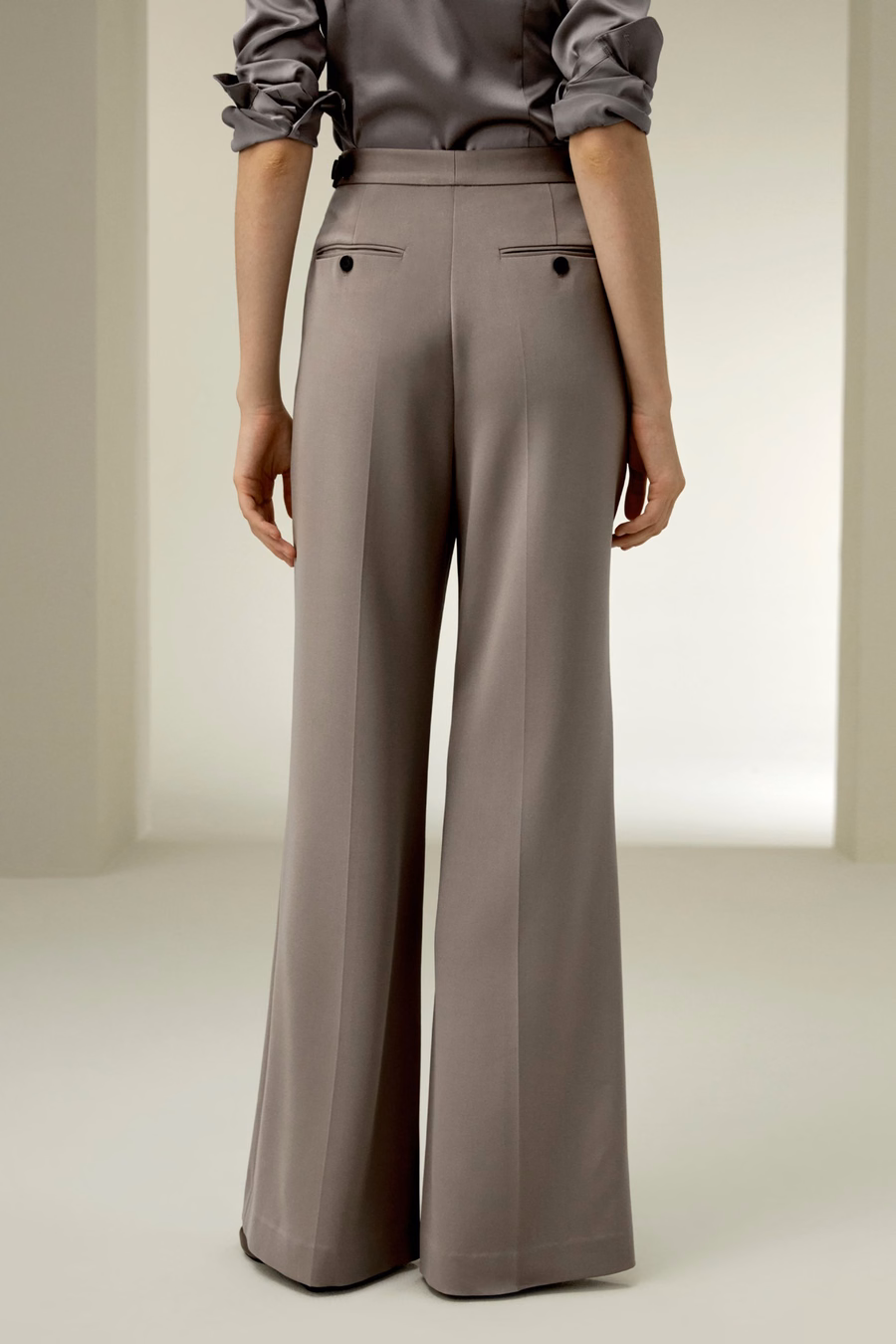 Pantalons à taille subtile
