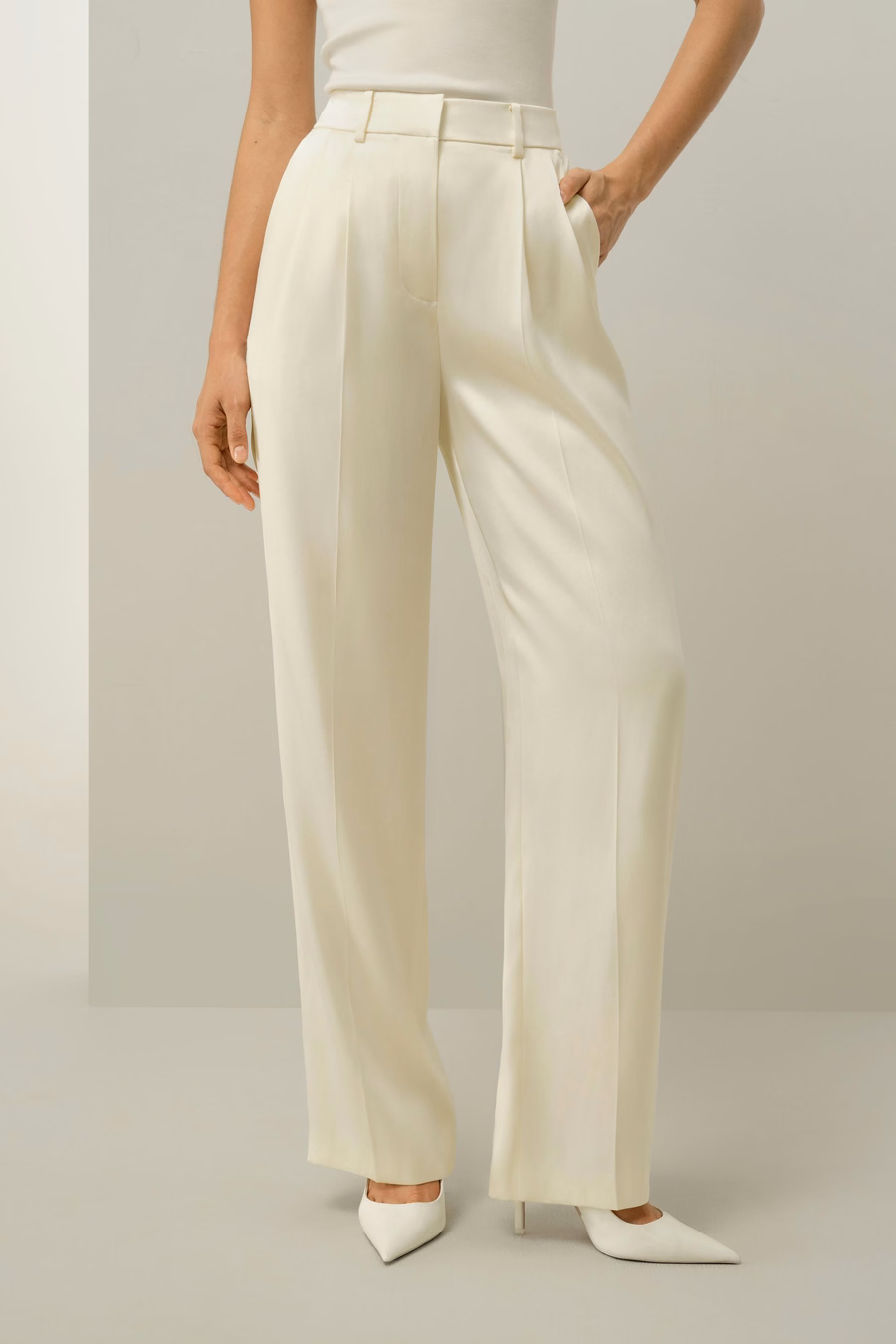 Pantalon droit en satin charmeuse double face