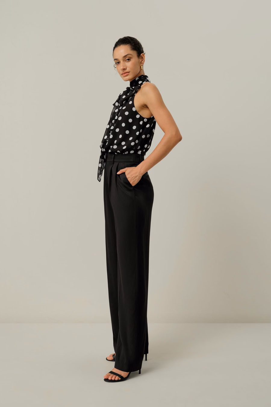Pantalons droite en Charmeuse double face