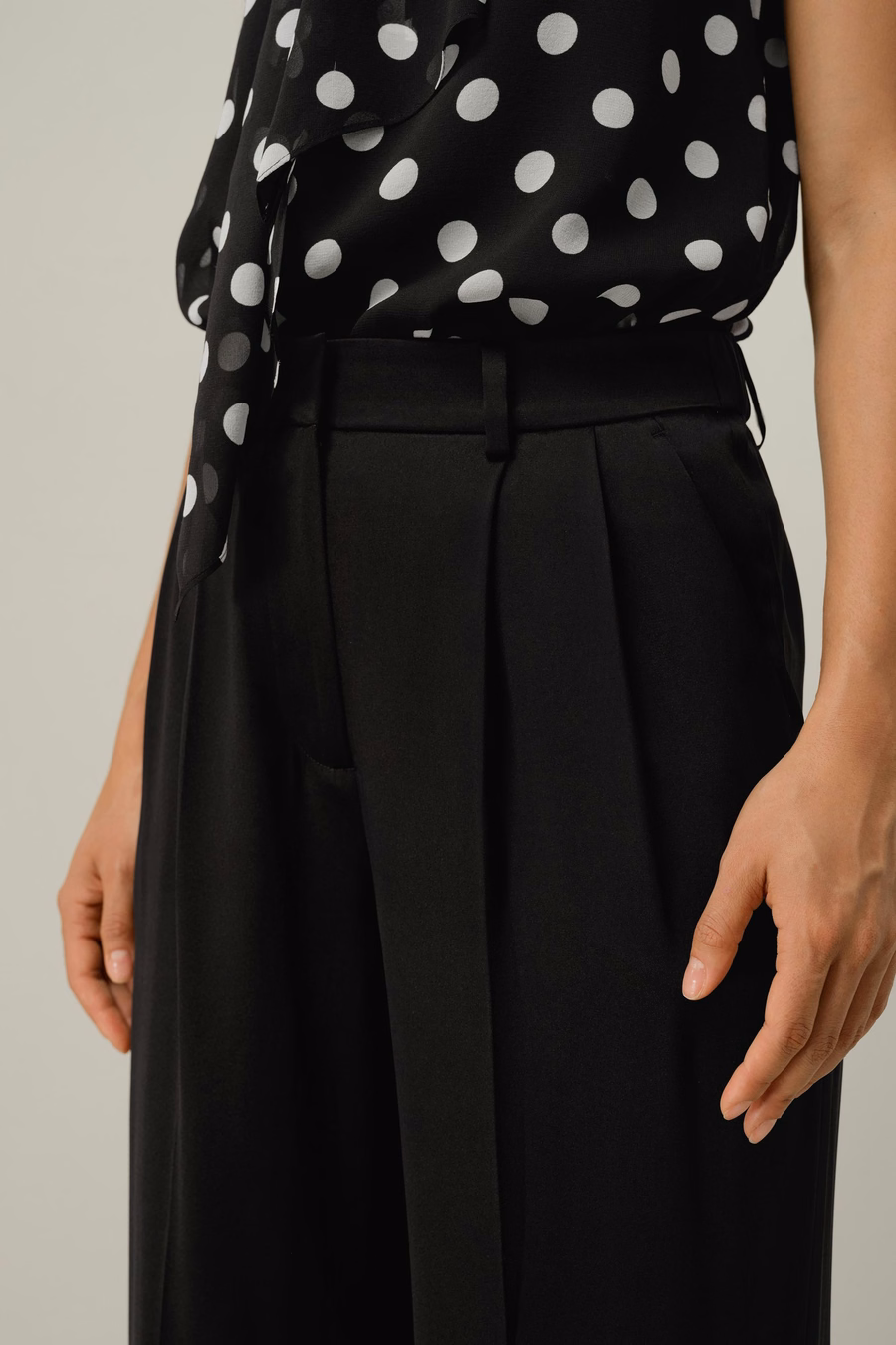 Pantalons droite en Charmeuse double face