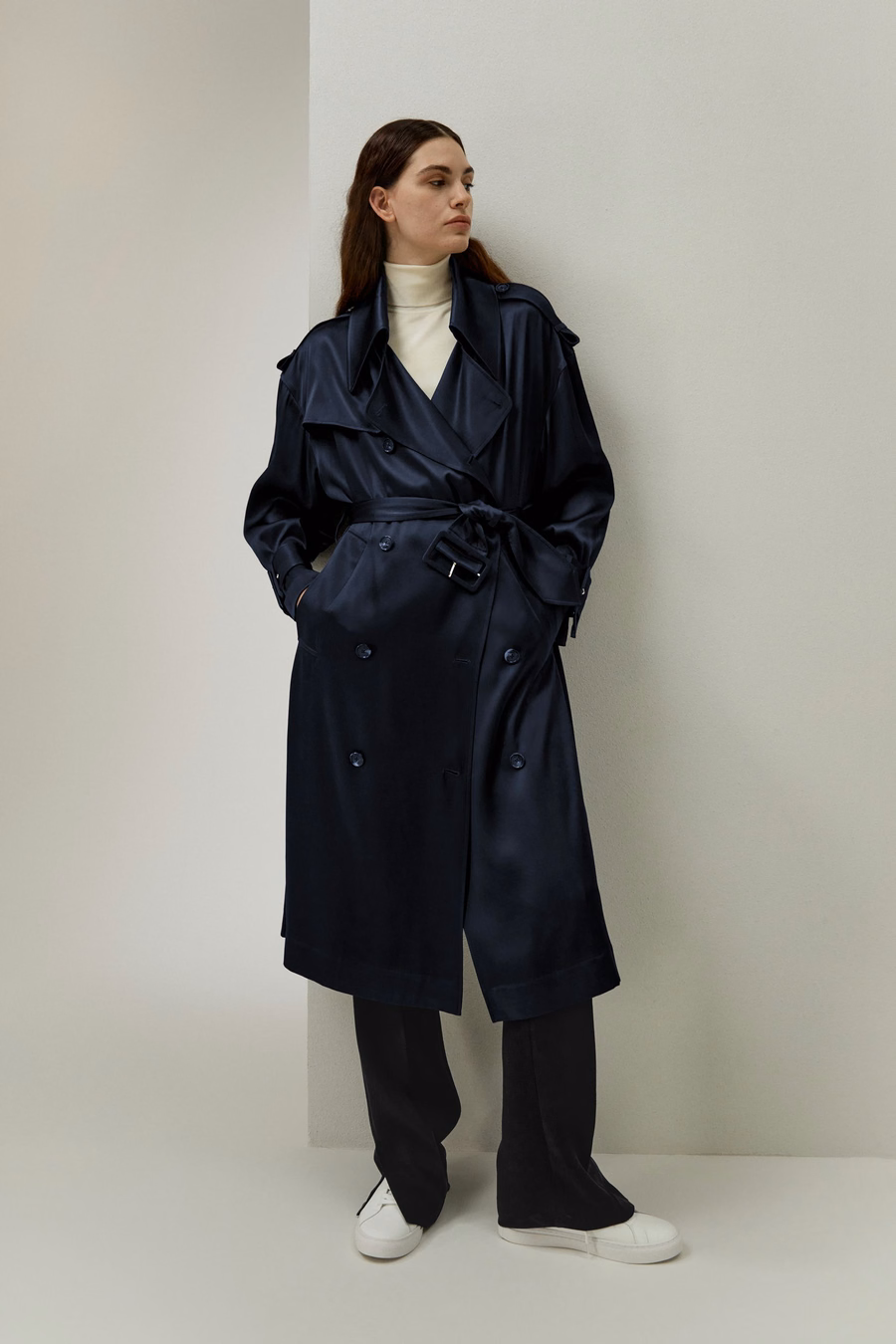Manteau trench en soie surdimensionné