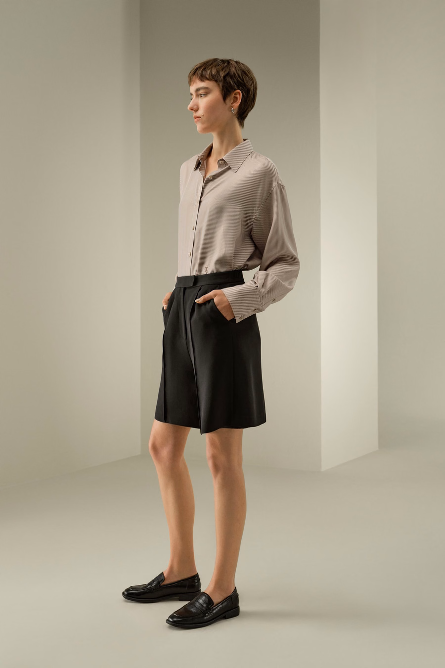 Chemise en soie à rayures verticales surdimensionnée