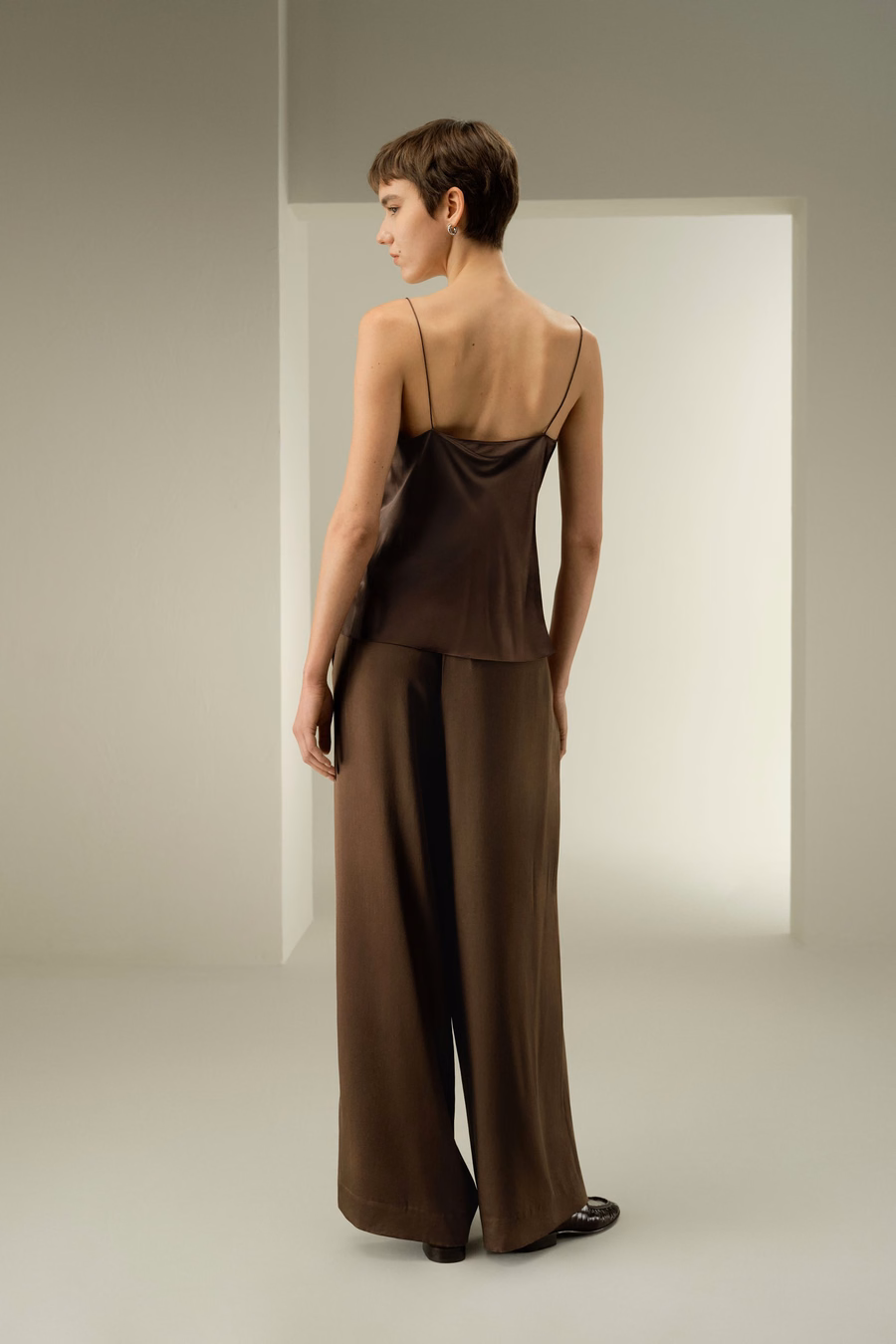 Cami minimaliste chic en soie