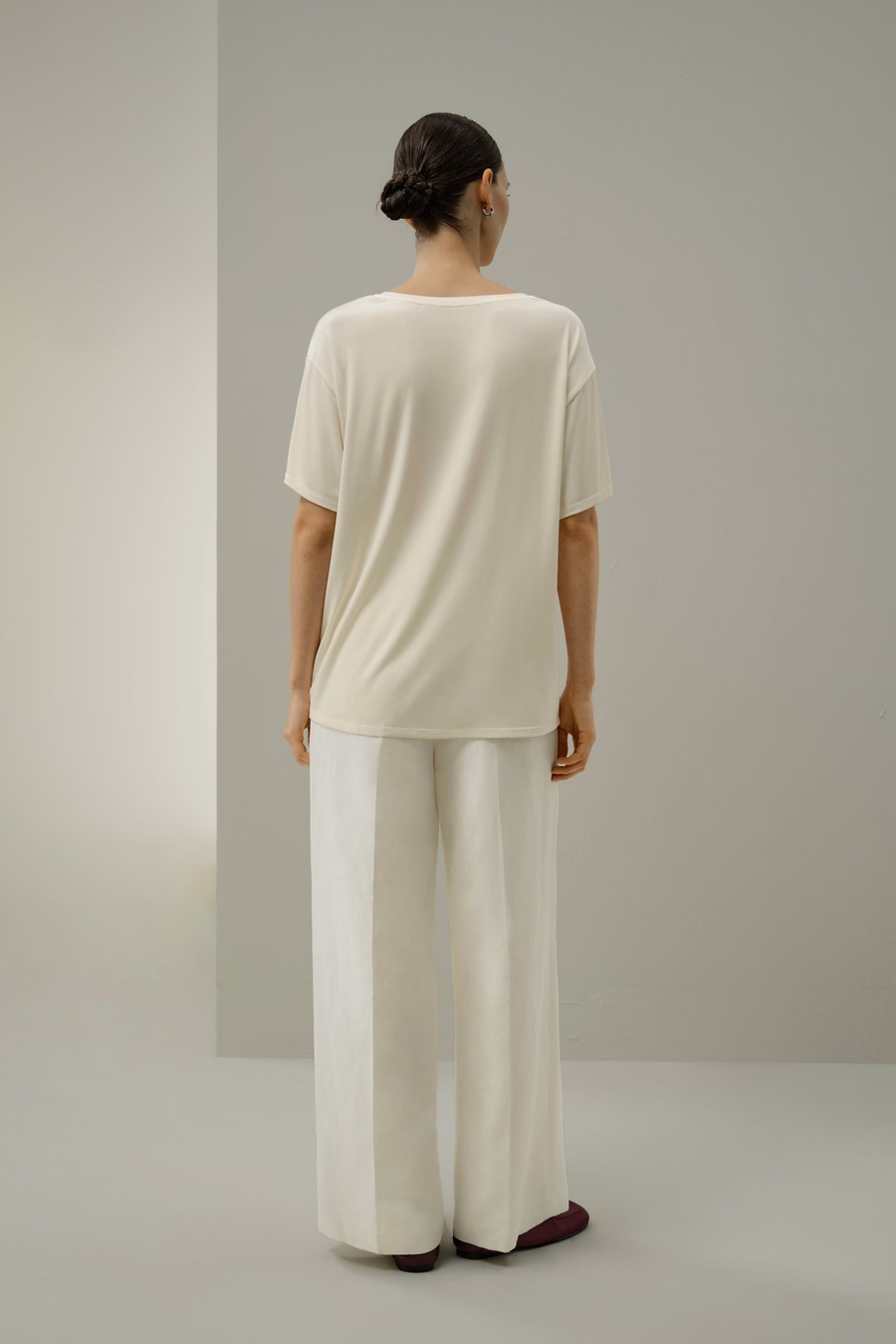 Haut T-shirt à col en V en Jersey de Soie Breeze