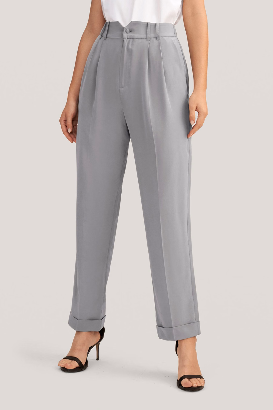 Pantalons en soie à coupe fuselée