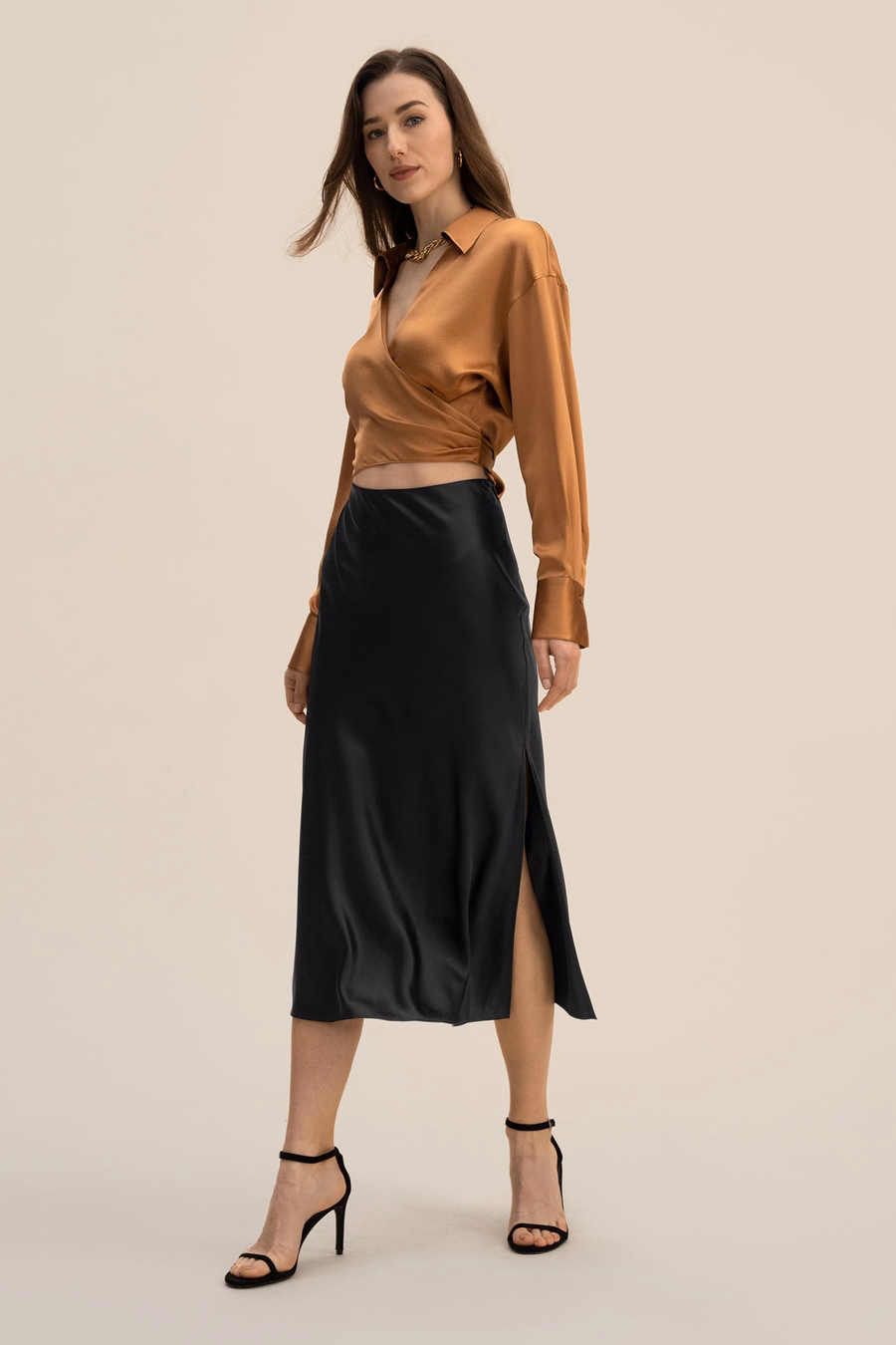 Chemise cropped enveloppante