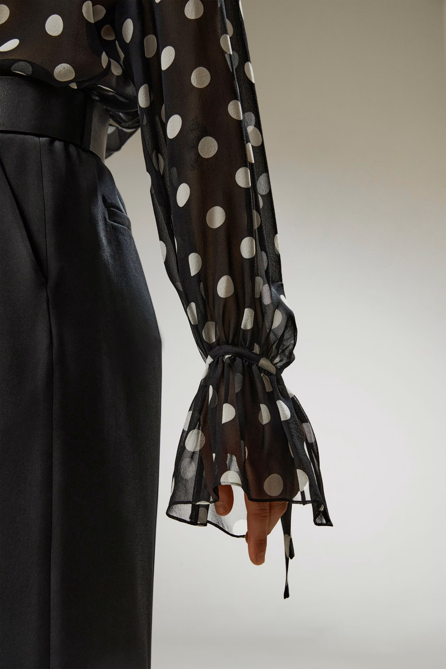 Blouse en georgette à pois