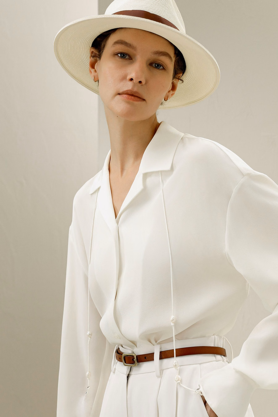 Blouse en soie avec nœud