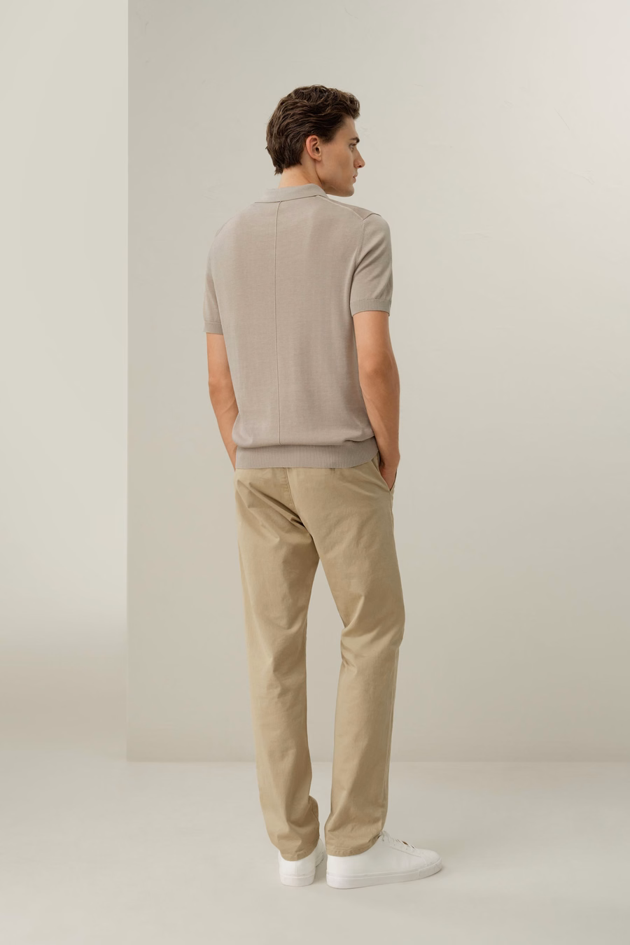 Polo Regular-Fit en Soie-Coton à Col en V