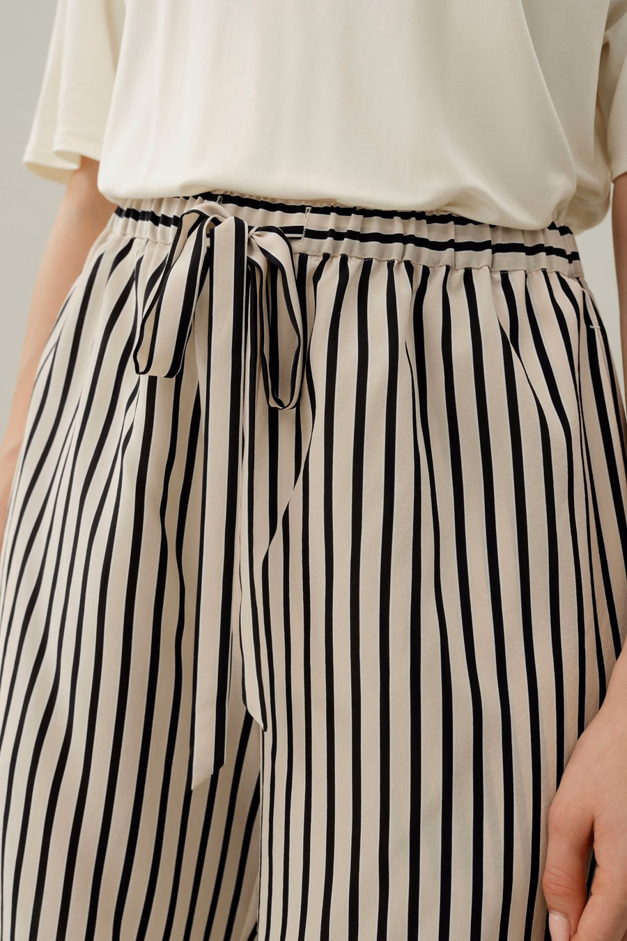Short en soie rayée