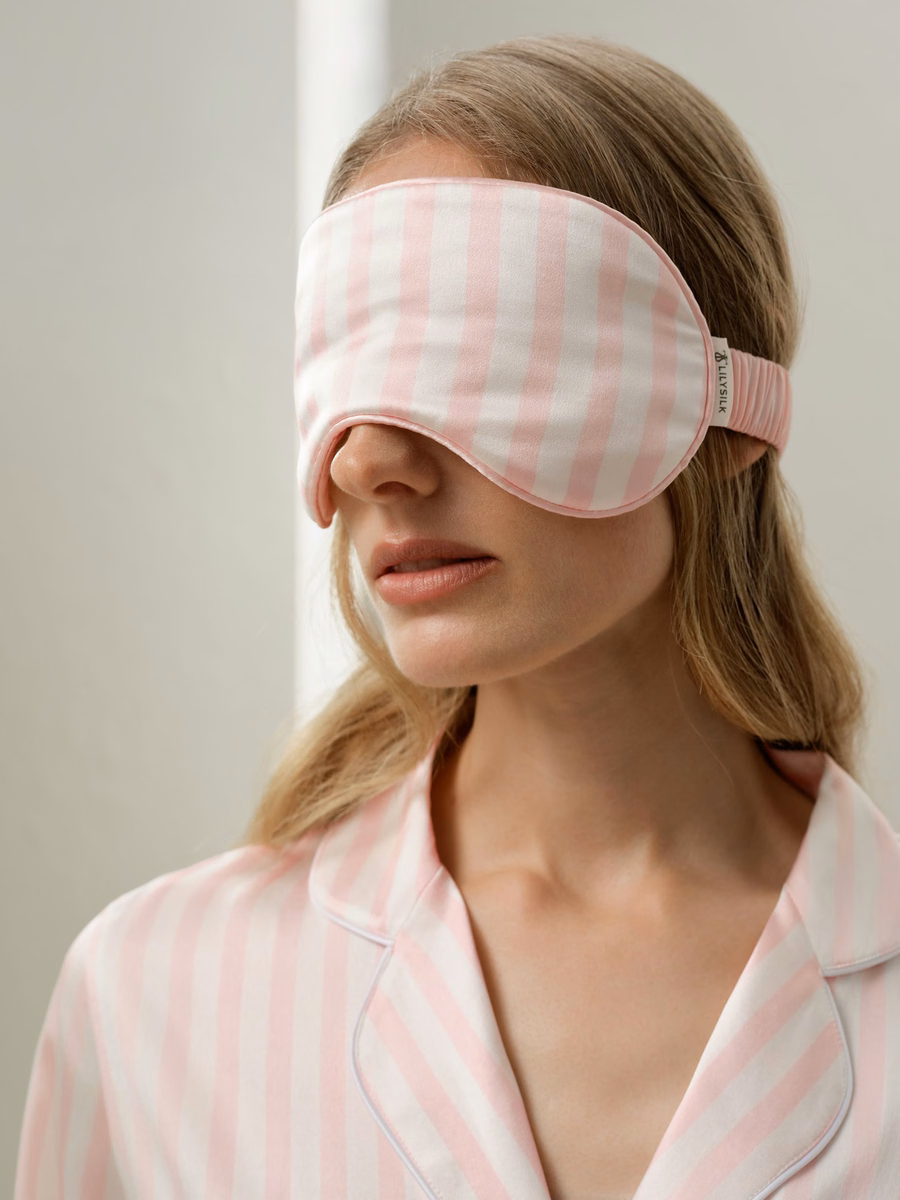 Masque de sommeil en charmeuse rayée