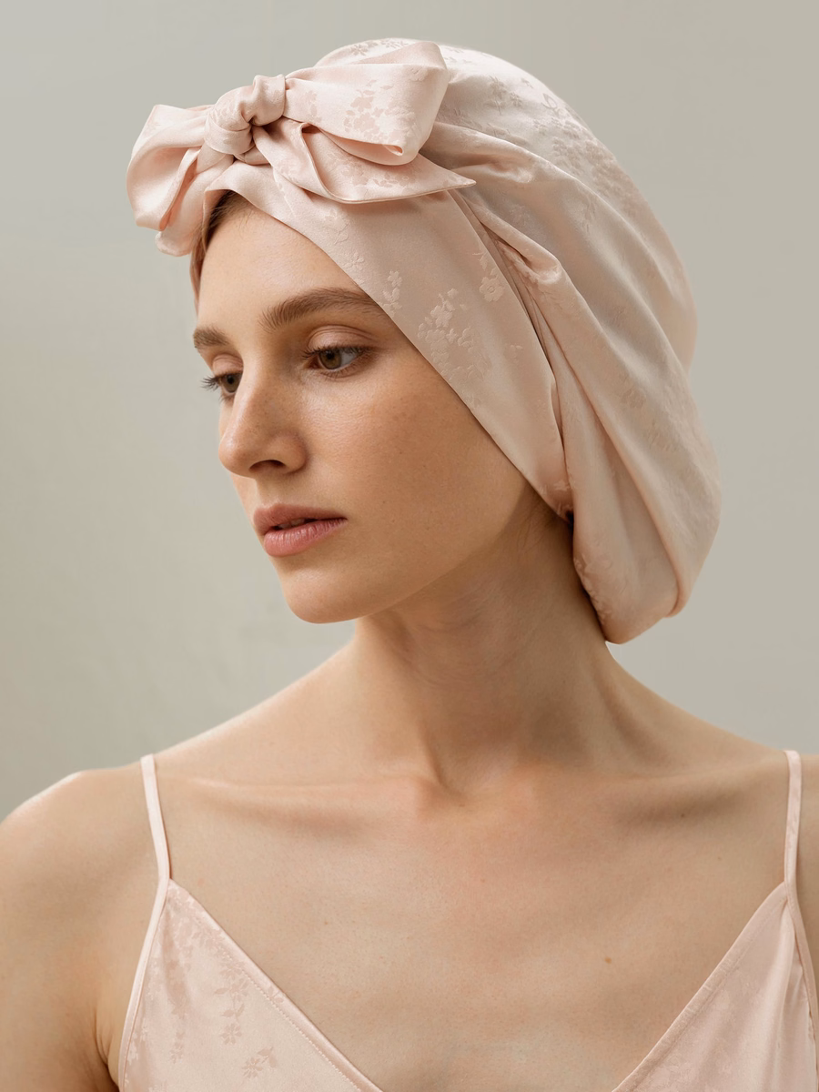 Bonnet de sommeil en jacquard YING avec nœud papillon