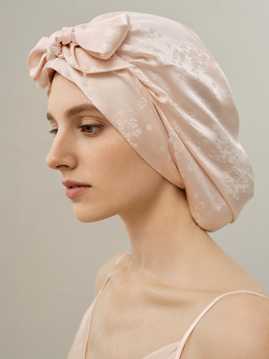 Bonnet de sommeil en jacquard YING avec nœud papillon